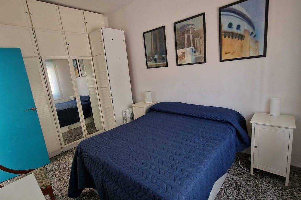House with exclusive pool and garden 7 min walk from the beach and the center in el Campello, Costa Blanca