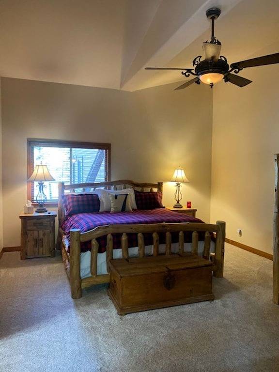 Lux Cabin on 6 beautiful acres. Close to Snowbowl/Fireplace/Large groups welcome in Coconino Nationalwald