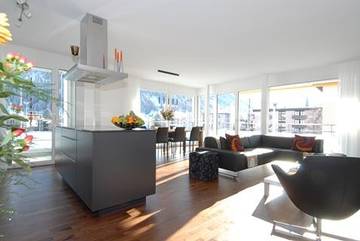 Gîte pour 8 personnes, avec balcon et jardin, adapté aux familles à Davos