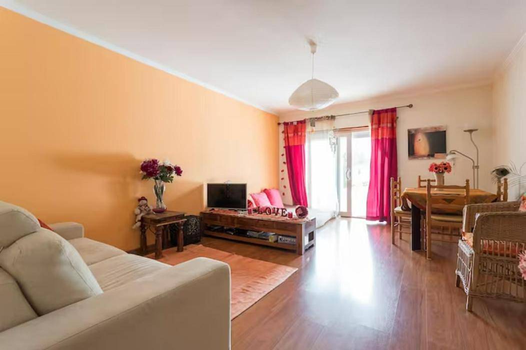 Apartamento inteiro, Two-Bedroom Apartment in Alcabideche, Costa de Lisboa