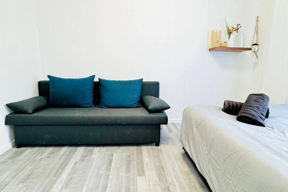 Ganze Wohnung, Spacious 4Br Apt for up to 12P; 10Min to Fac Platz in Wien, Donau Niederösterreich