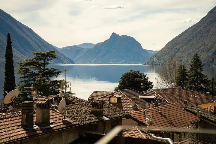 Appartamento vacanze per 3 persone, con terrazza e vista lago nonché panorama, con animali domestici - 1