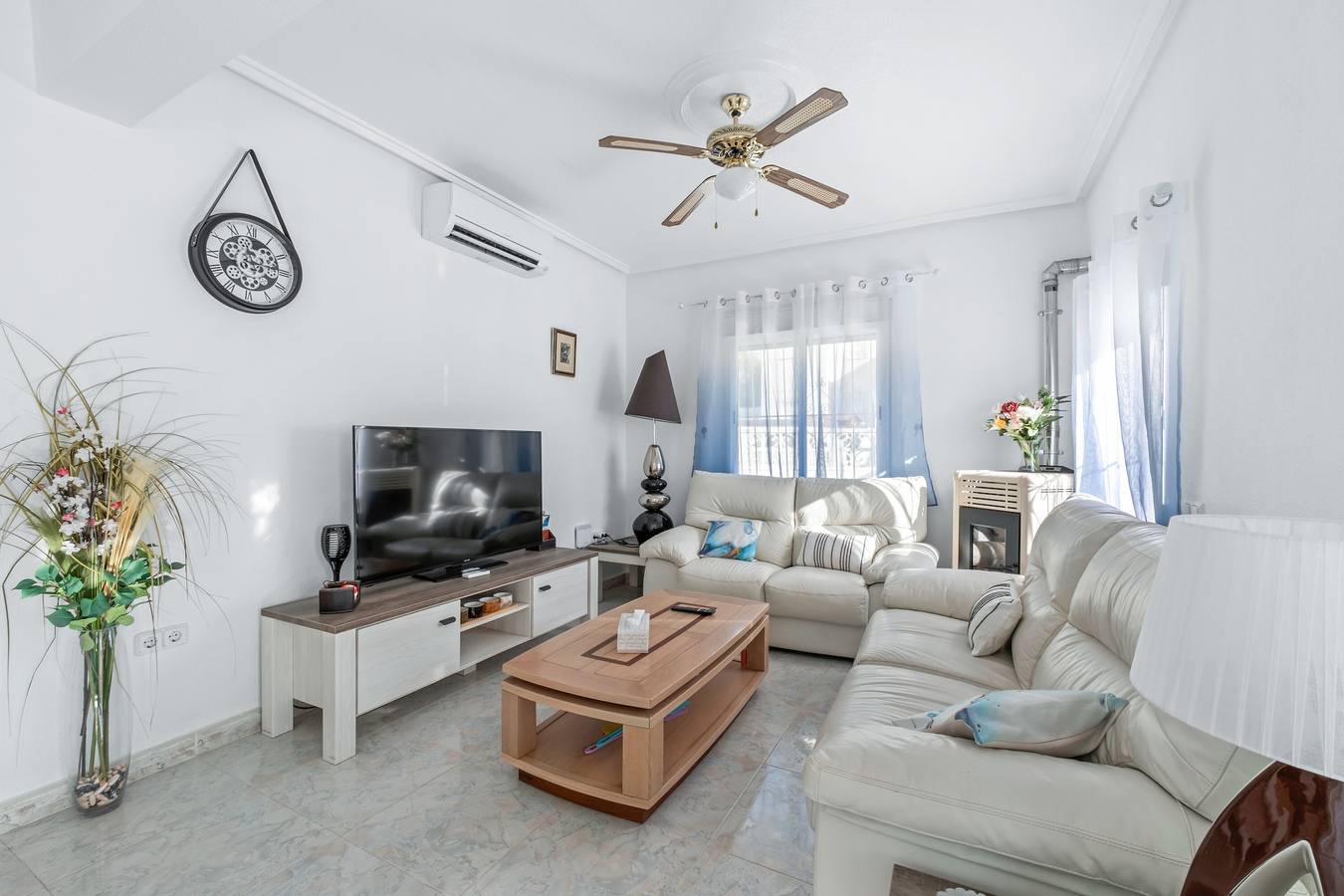 Casa de vacaciones «La Casa De La Felicidad» con piscina privada, Wi-Fi y aire acondicionado in La Marquesa Golf, Rojales