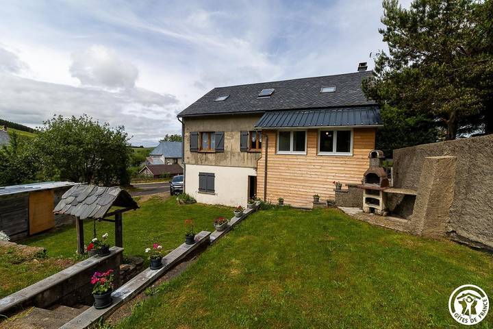 Gîte für 6 Personen, mit Garten und Ausblick sowie Terrasse, mit Haustier - 1