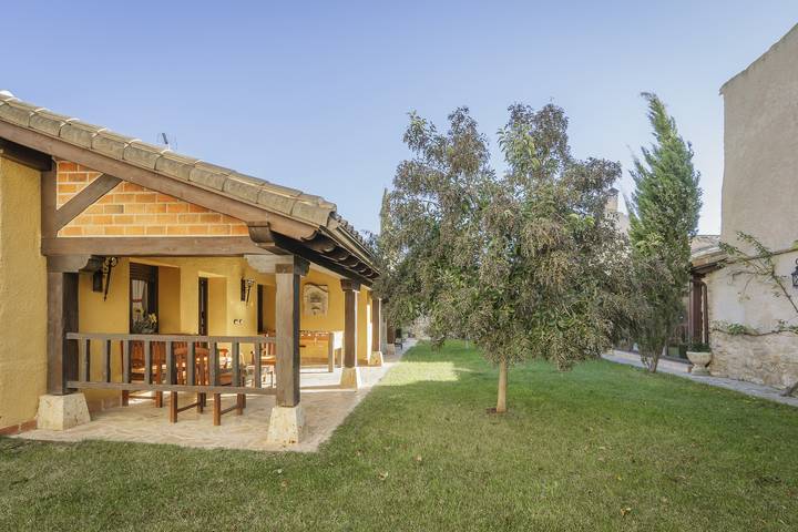 Chalet para 8 personas, con vistas al lago y jardín, Se admiten mascotas en Provincia de Valladolid - 2