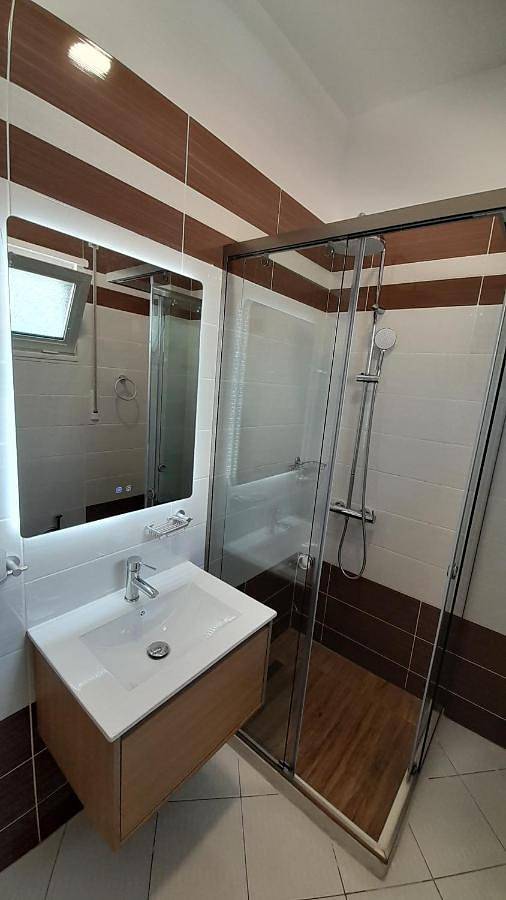 Maison d’hôte pour 4 personnes, avec vue ainsi que terrasse et jardin à Himarë - 4