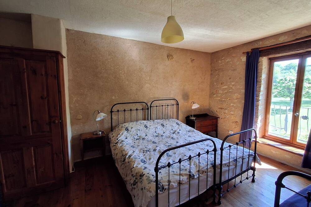 Grange rénovée avec beaucoup de caractère, 7 chambres, piscine de 12m in Champagné-Saint-Hilaire, Vienne (France)