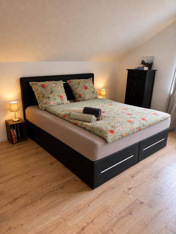 Ferienwohnung für 2 Personen, mit Terrasse und Garten sowie Sauna und Ausblick in Loreley