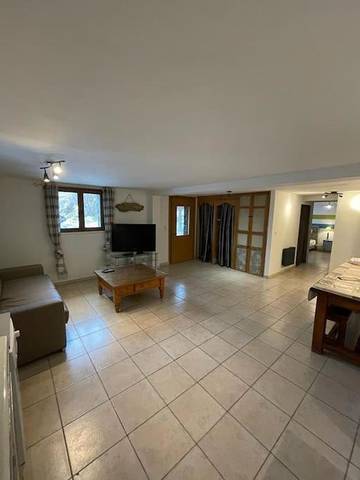 Gîte pour 4 personnes, avec jardin et vue à Fontrabiouse