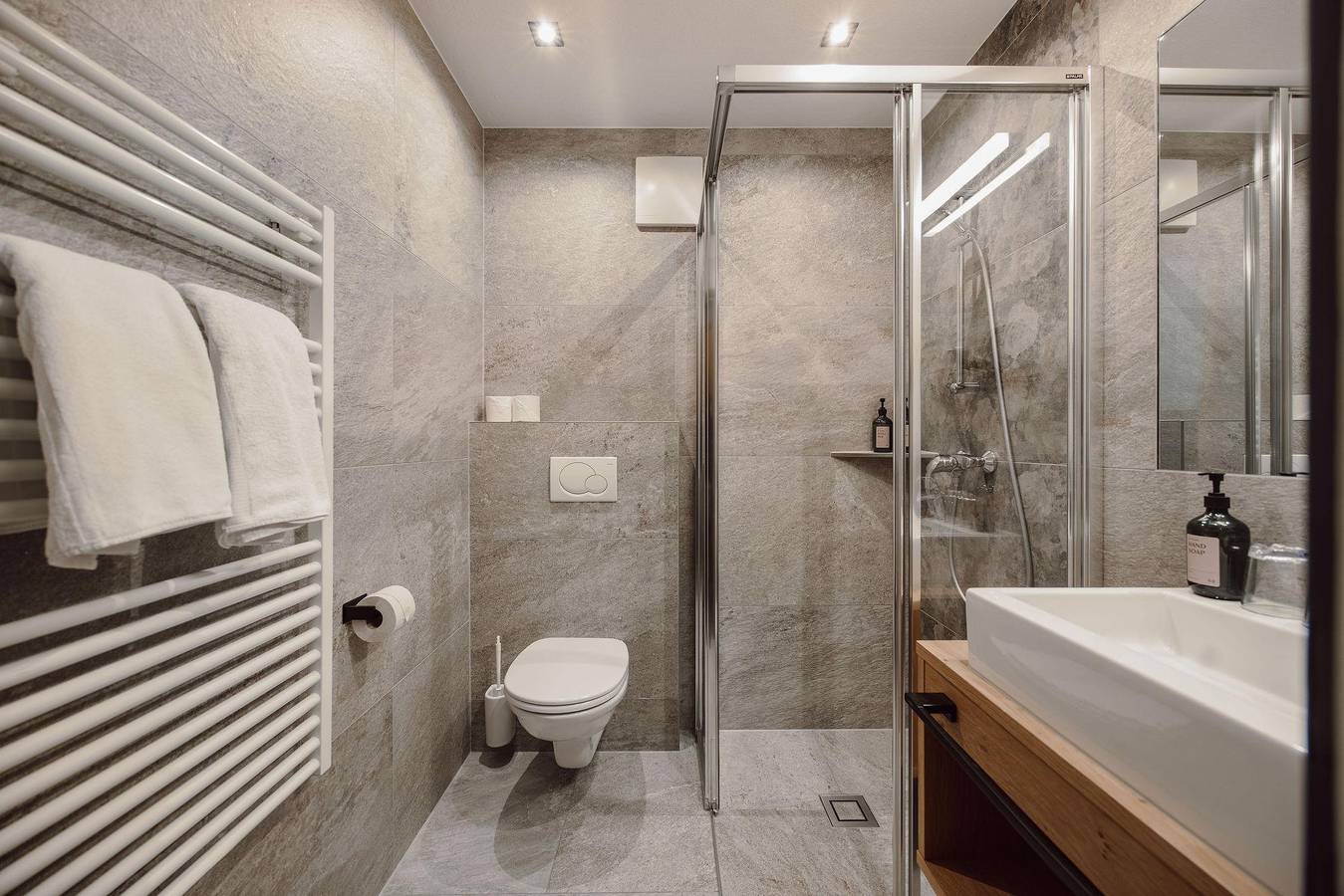 Apartamento vacacional entero, Zimmer Deluxe (2-4 Pers.) Du/Wc in Flachau, Ski Amadé