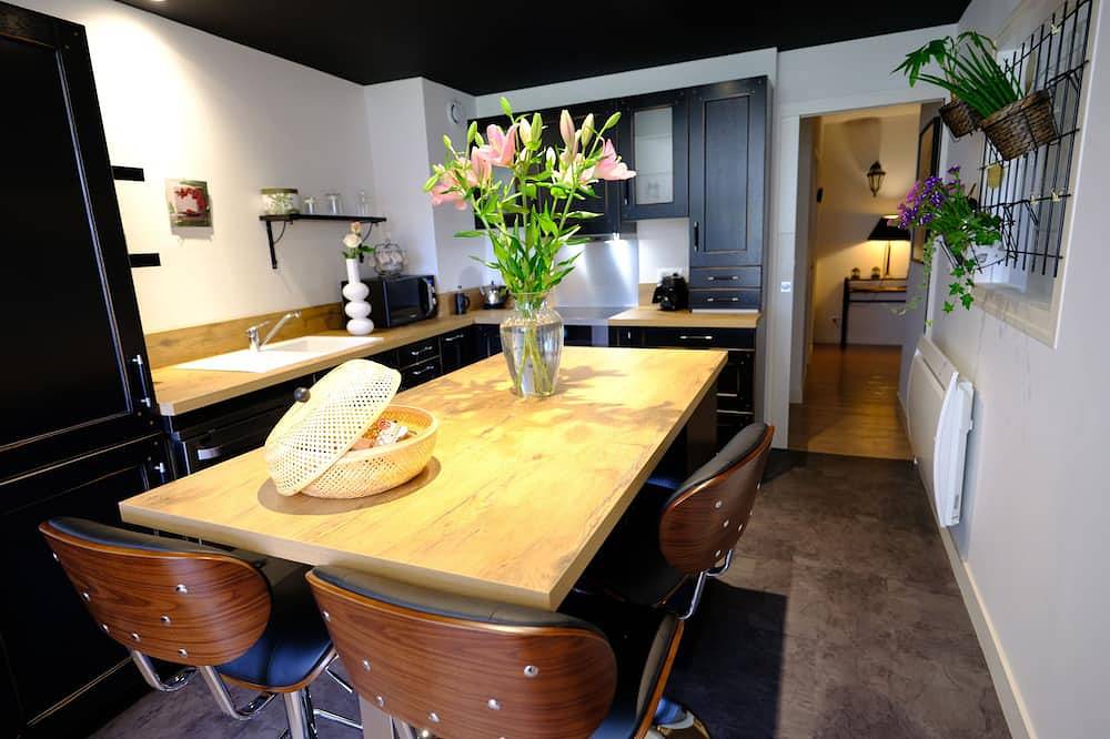 Ganze Wohnung, Charming loft in the heart of Tours, quiet and ideal location in Tours, Tours und Umgebung