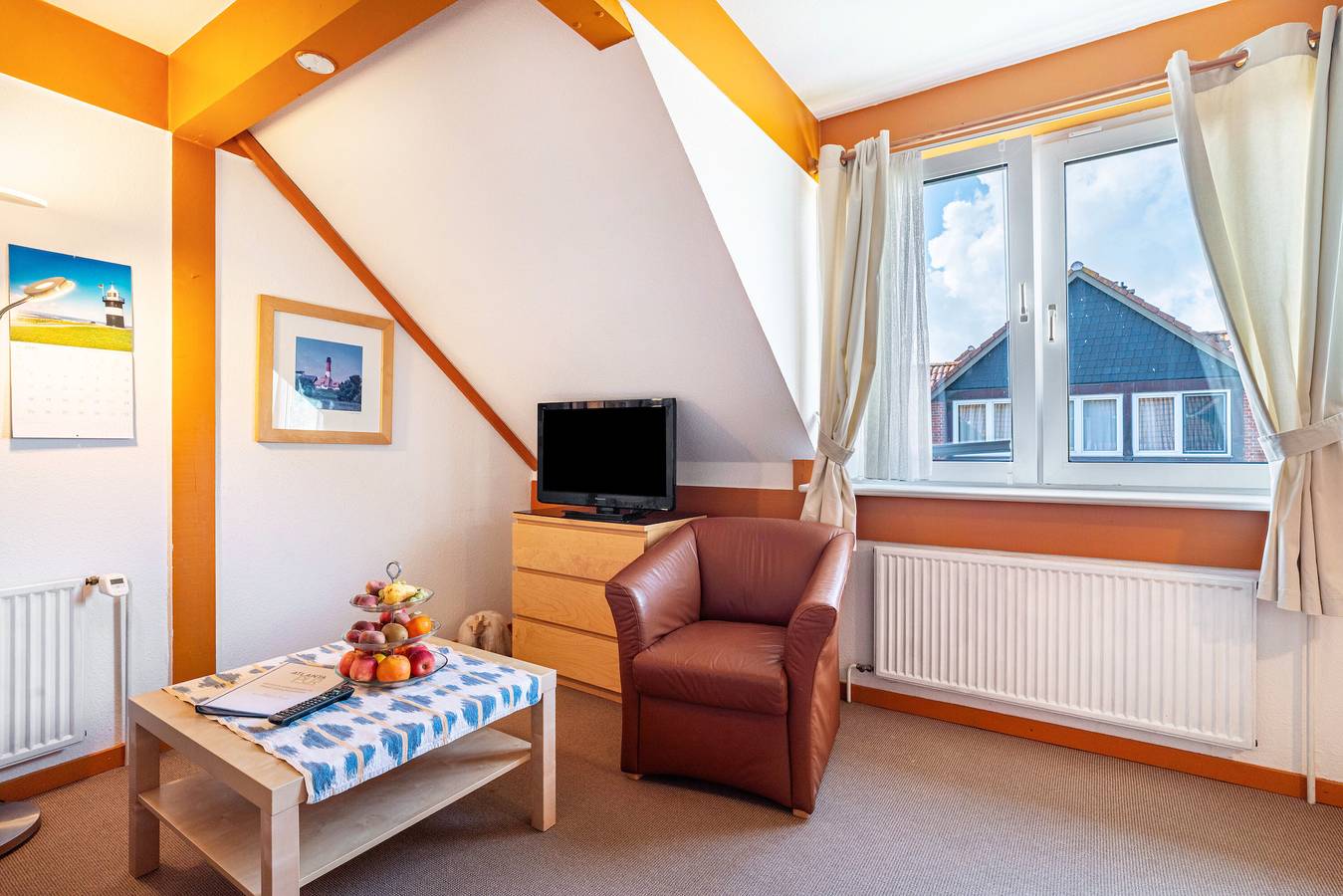 Ganze Wohnung, Apartment 'Watt'n Stuuv' mit Gemeinschaftsgarten und Wlan in Pellworm, Nordfriesische Inseln