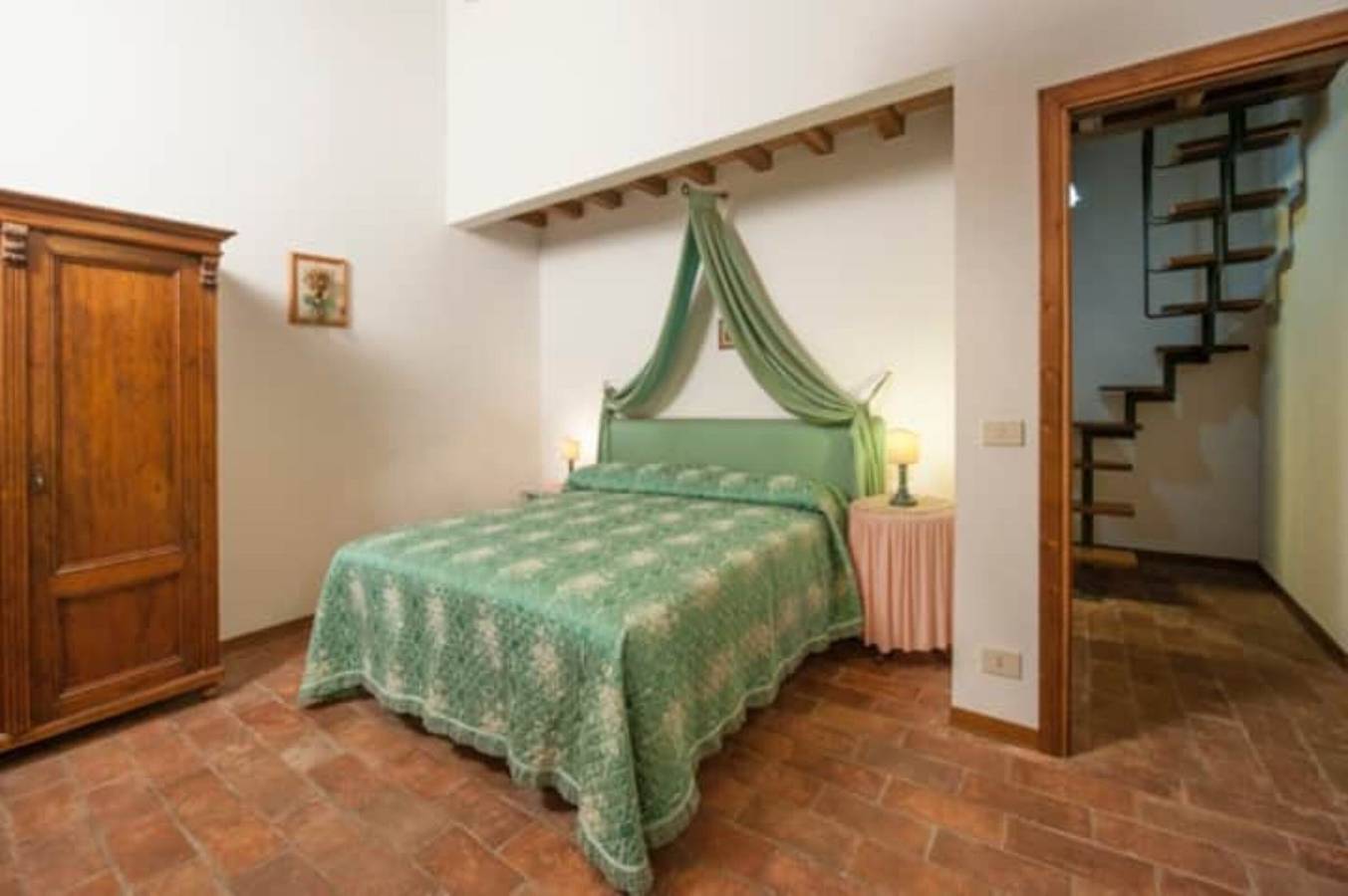 Appartement entier, Limonaia – Élégant Appartement Toscan avec Grands Espaces, Piscine et Détente in Montespertoli, Province de Florence