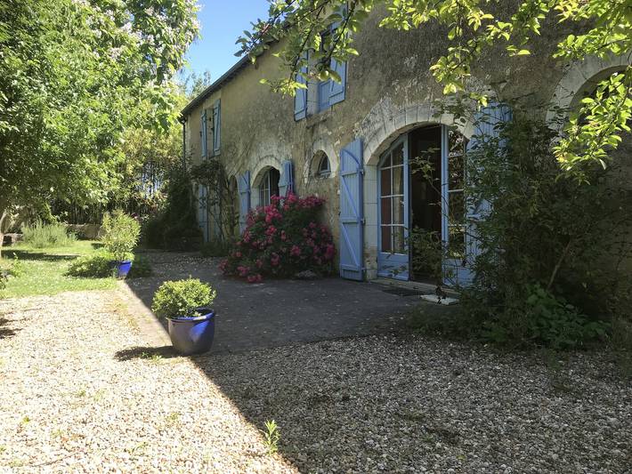 Location de vacances pour 11 personnes, avec Balcon/Terrasse ainsi que Jardin et Vue en Indre-et-Loire