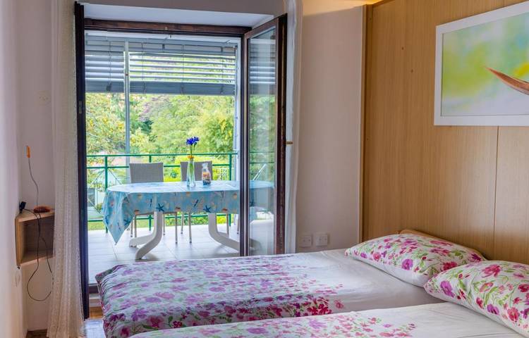 Ferienwohnung für 2 Personen, mit Pool und Garten sowie Ausblick - 1