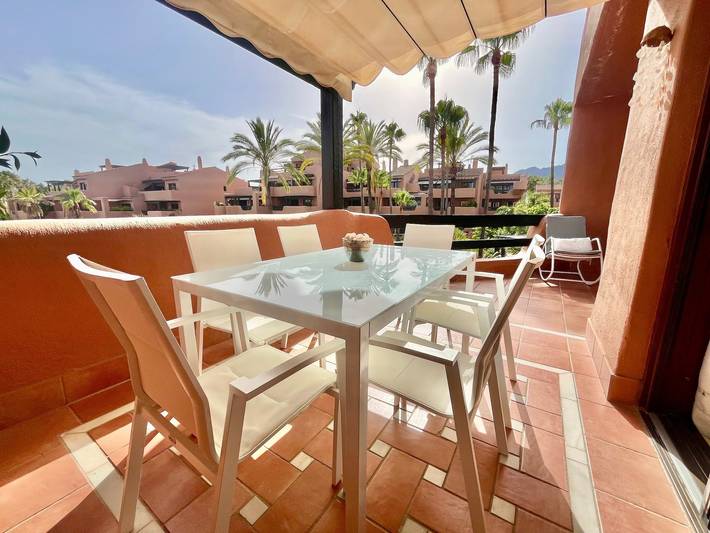 Entire apartment, Beach front apartment with Sea View in Sol Granados del Mar, Estepona
