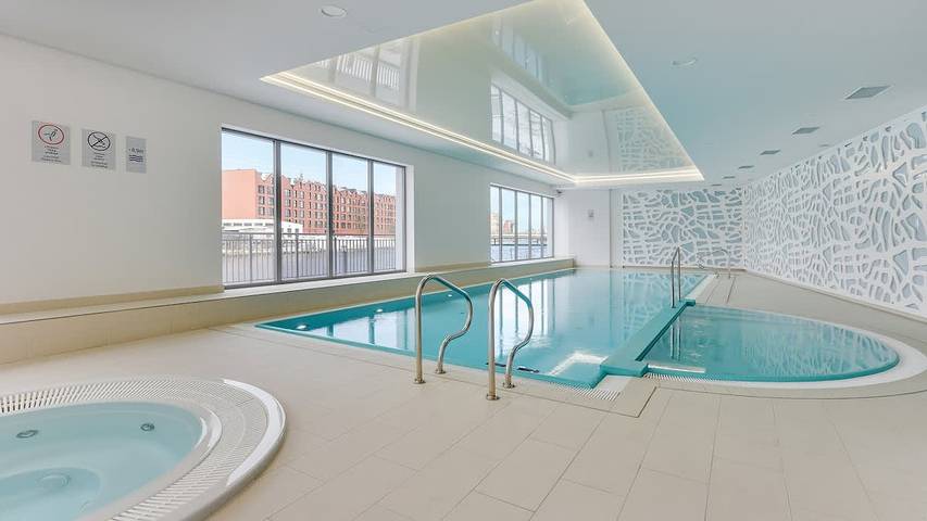 Studioleilighet for 2 personer, jacuzzi og sauna i tillegg til badebasseng og balkong / terrasse, barnevennlig - 1