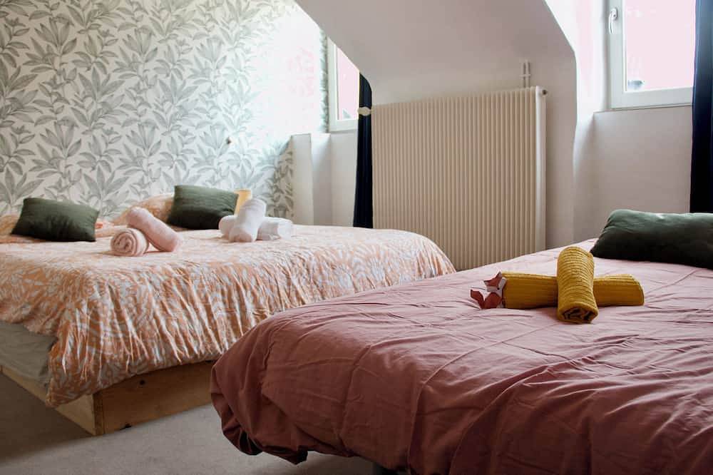 Villa Antoinette - ideal for large families in Saint-Nectaire, Volcans d'Auvergne Regional Nature Park