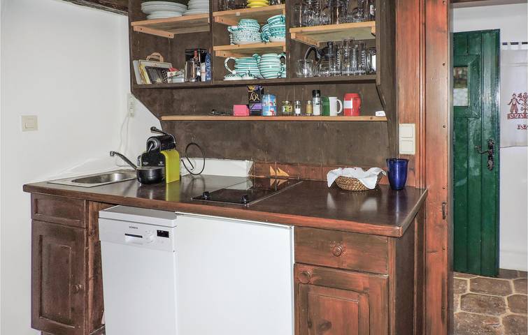 Familienfreundliche Ferienwohnung mit Pool und Terrasse, 2 km vom Zentrum von Großklein entfernt in Großklein, Lavanttaler Alpen