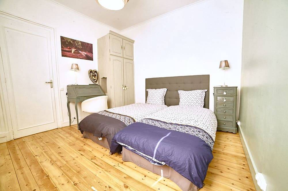 Entire apartment, Etretat -  few meters from sea side  - Charming flat \"mermaids' song\" in Étretat, Le Havre region