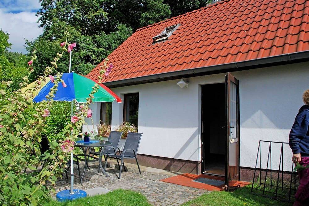 Apartamento entero, Casa de vacaciones en Lauterbach con estufa de azulejos - Alquiler de vacaciones en Lauterbach con estufa de azulejos in Lauterbach (Rügen), Putbus