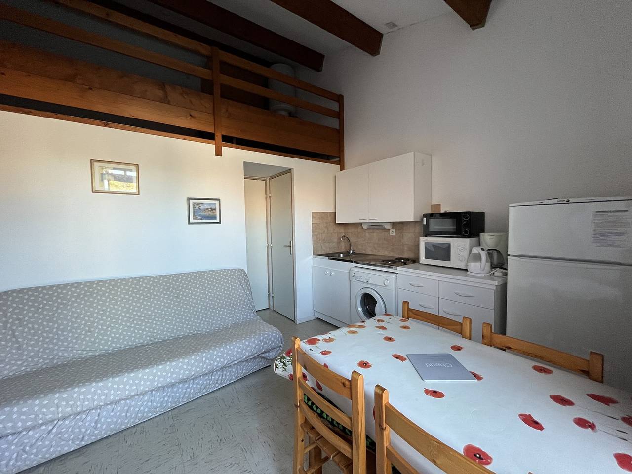 T2 Mezzanine Villa für 4P mit Parkplatz am Teich, 2,5 km vom Meer entfernt in Le Barcarès, Côte d'Améthyste