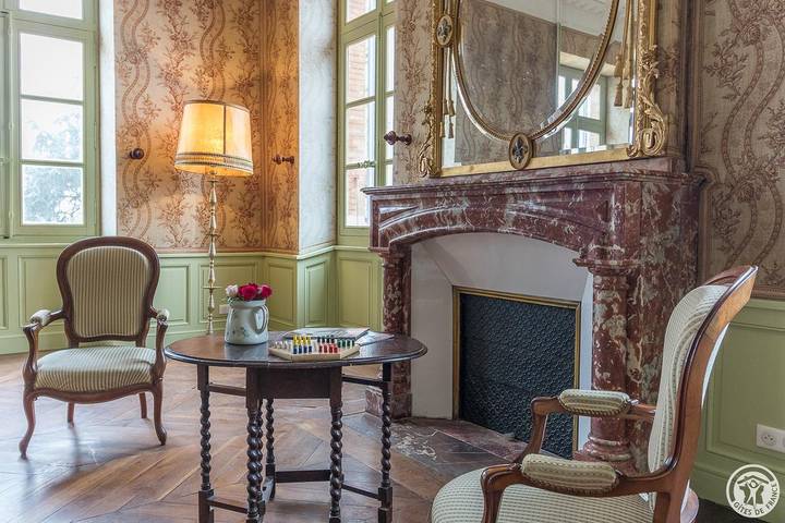 Chambre d’hôte pour 2 personnes, avec Terrasse ainsi que Jardin et Piscine à Lagardelle-sur-Lèze