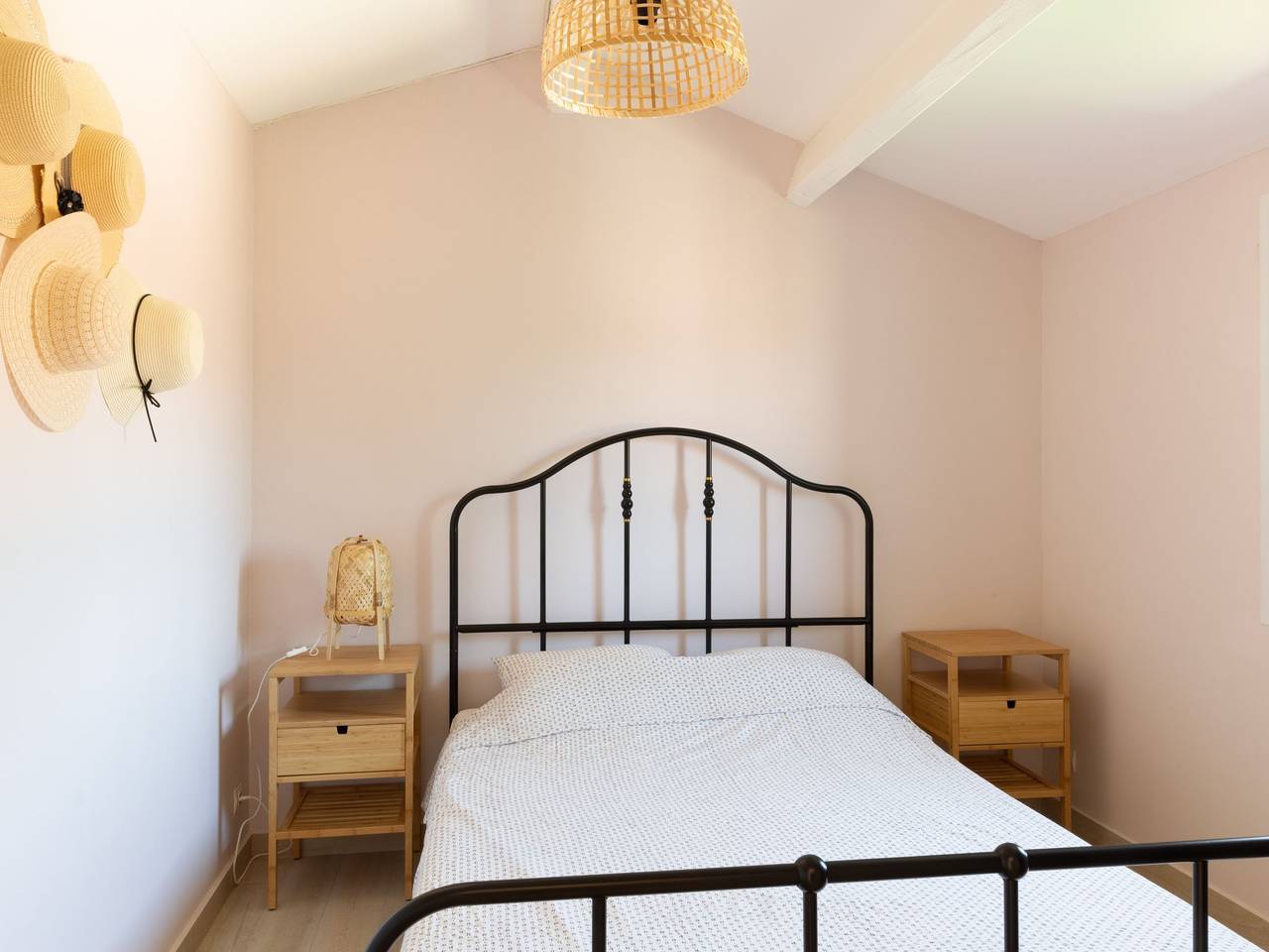 La Discrete in Sanary-sur-Mer, Côte méditerranéenne (France)