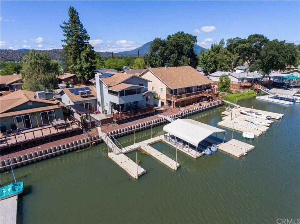 Wonderful 3Bd 3Ba Smarthome w/ multiple decks and large dock! in California North Coast
