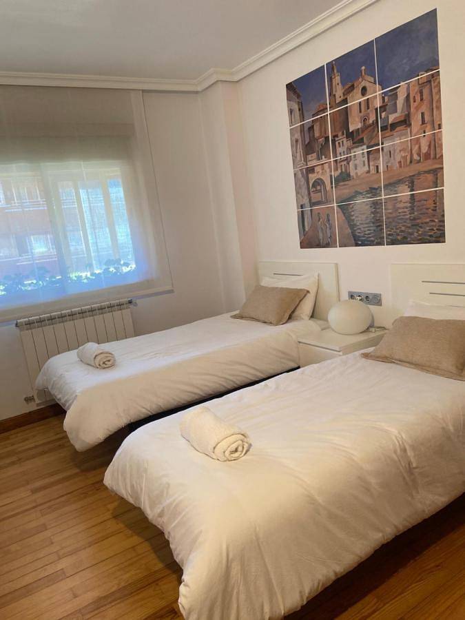 Appartement entier, Three-Bedroom Apartment in Zarauzko hondartza (Zarautz), Zarautz