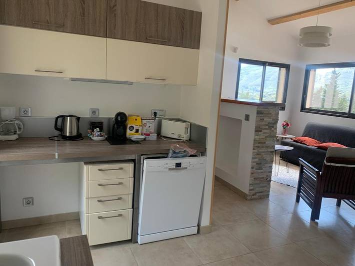 Location de vacances pour 6 personnes, avec jardin ainsi que vue et piscine à Roquevaire - 4