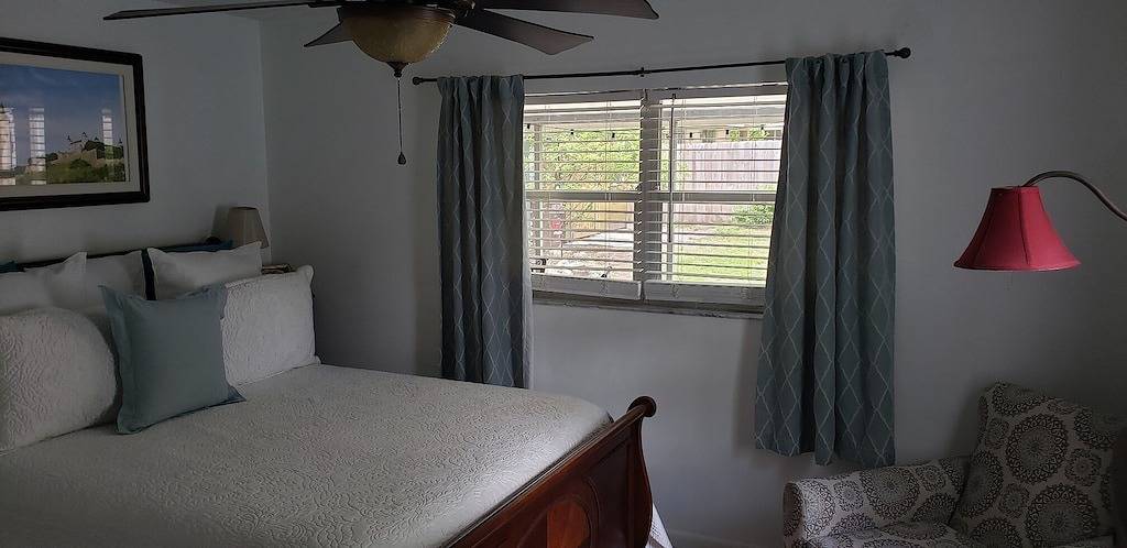 Ganze Wohnung, No additional fees expect a small one for pets. Minutes from downtown Ocala. in Marion County (FL)