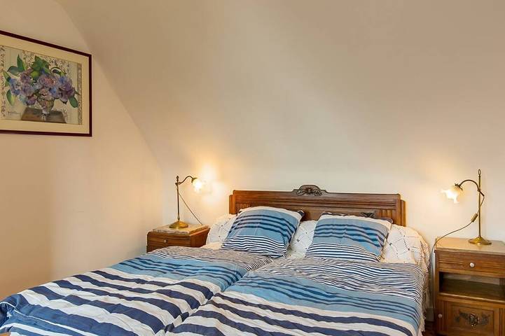 Location de vacances pour 4 personnes, avec terrasse et jardin à Lampaul-Ploudalmézeau - 2