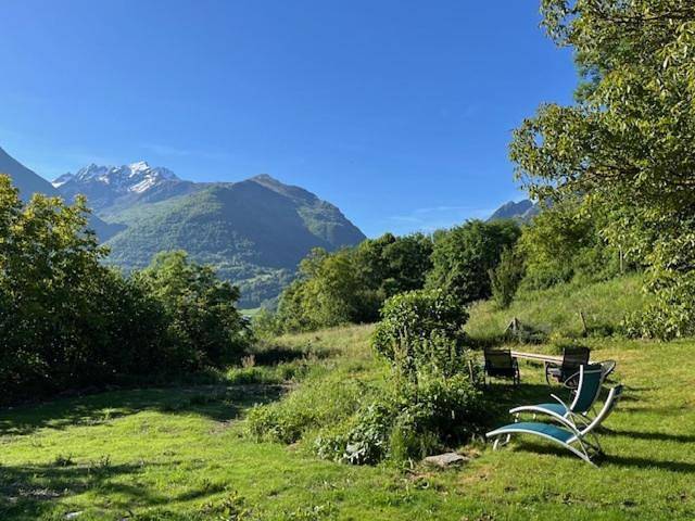 Location de vacances pour 2 personnes, avec terrasse ainsi que vue et jardin à Sazos - 4