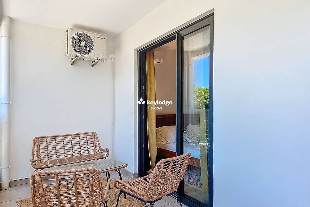 Entire apartment, Ecrin salé – Renovated T2 64 m2 – Etang-Salé in L'Étang-Salé, La Réunion