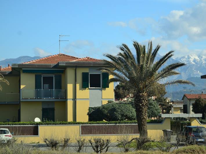 Casa vacanza per 4 persone, con Balcone e Terrazza a Carrara