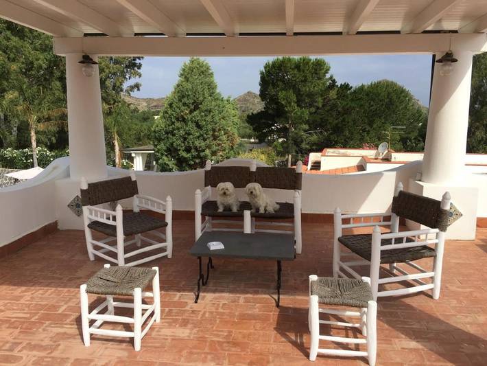 Chambre d’hôte pour 3 personnes, avec terrasse ainsi que jardin et vue, adapté aux familles dans Vulcano - 2