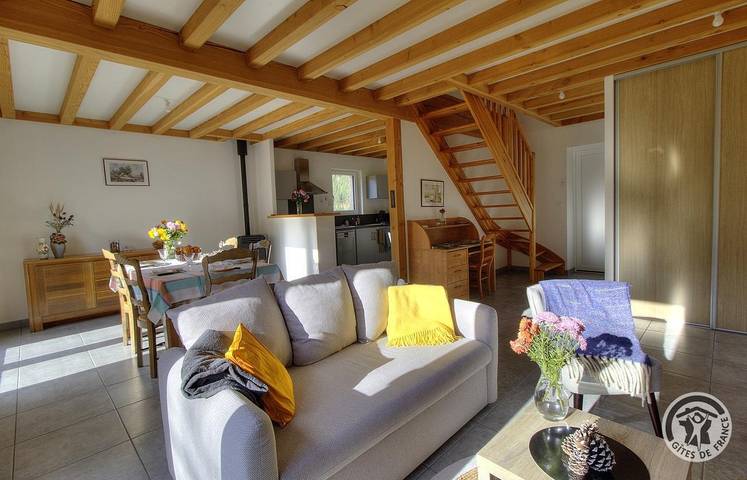 Gîte pour 5 personnes, avec jardin à Saint-Clément-sur-Valsonne