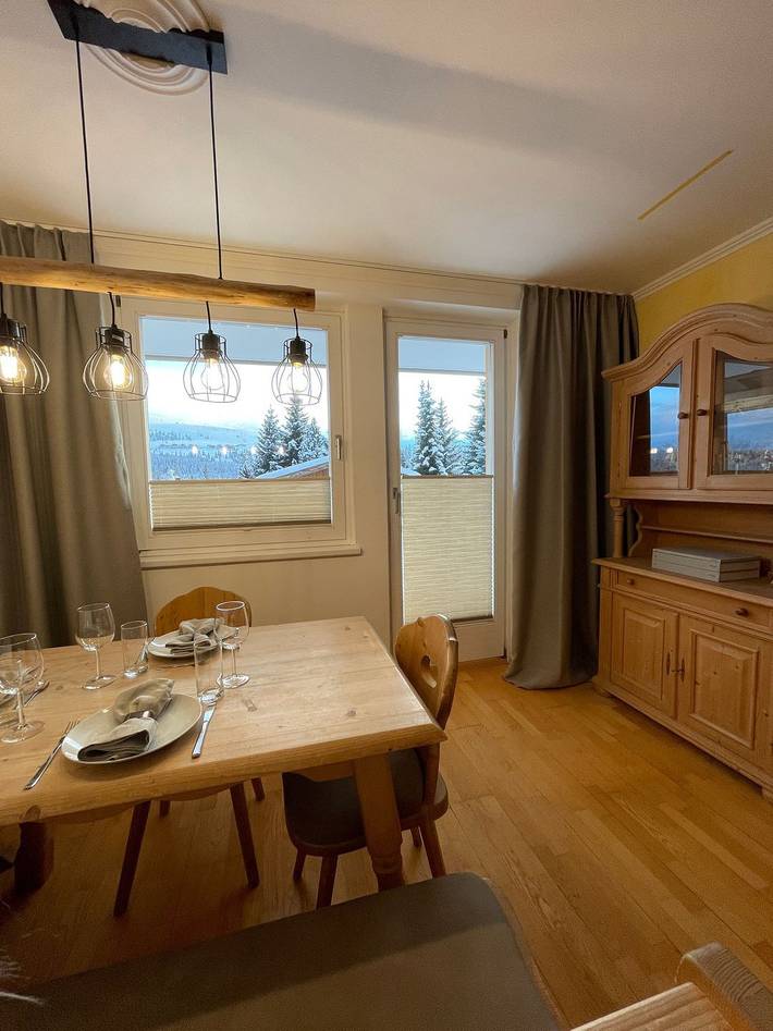 Geheel appartement, Vakantieappartement voor 3 personen met terras in Königsleiten, Pinzgau