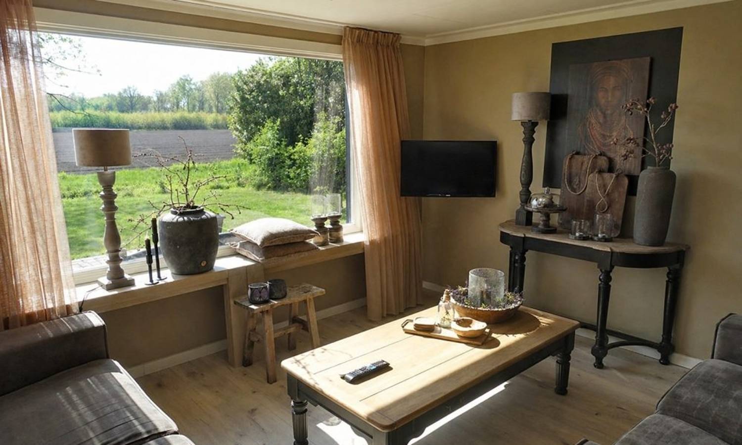 Stijlvol chalet voor 5 personen, rustig gelegen met tuin in Rheezerveen in Hardenberg, Regio Zwolle