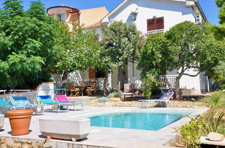 Ferienhaus mit Meerblick für 8 Personen, mit Pool und Garten sowie Ausblick in Barbat na Rabu - 4