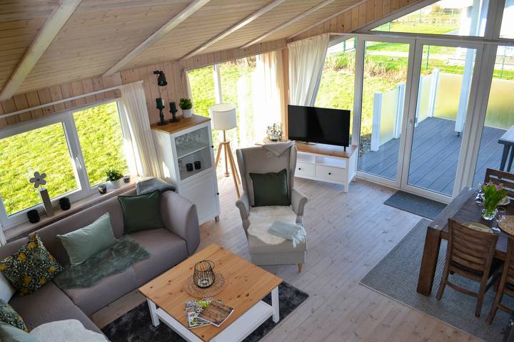 Ferienhaus für 6 Personen, mit Terrasse und Garten sowie Sauna in Wesselburenerkoog