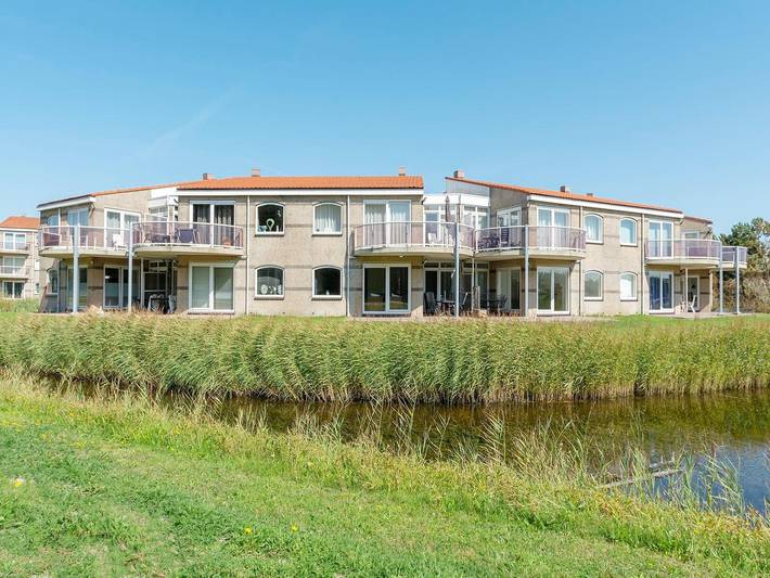 Ferienwohnung für 4 Personen, mit Balkon und Terrasse in Julianadorp