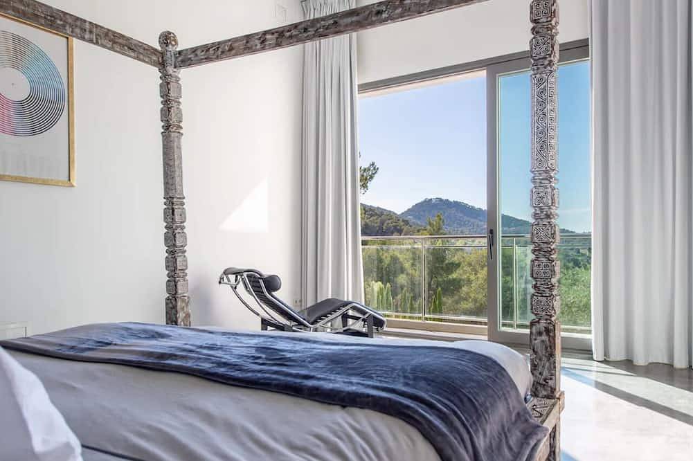 La Perla de Ibiza - Exclusive Ibiza Villa with Private Club in Roca Llisa, Santa Eulària des Riu