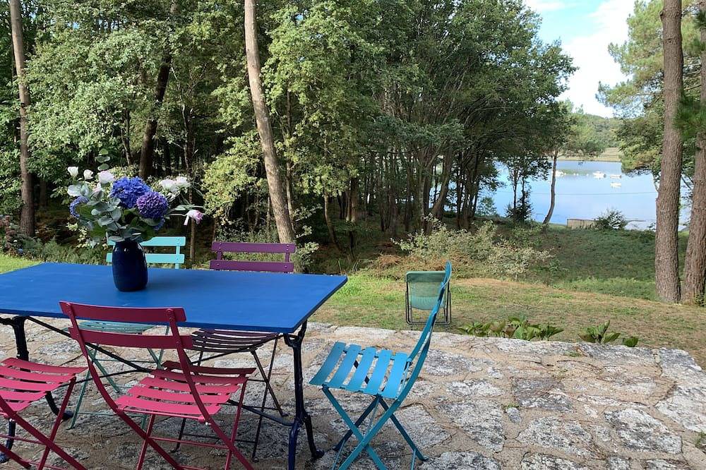 The calm of the forest, a stone's throw from Auray and the beaches in Bono, Côte des Mégalithes