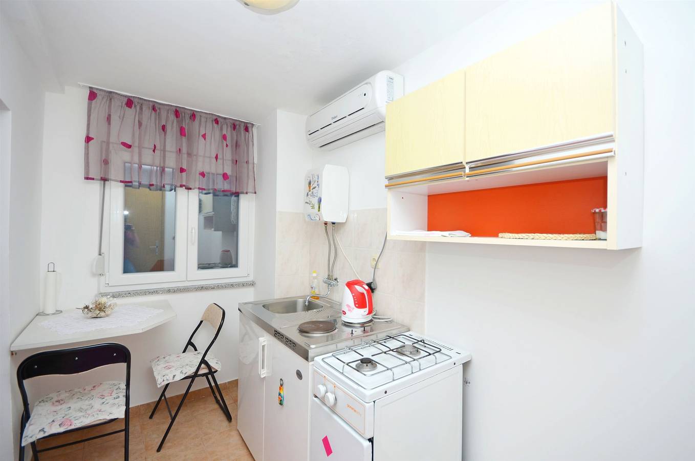 Ganzes Studio, Apartment Gordan in Općina Murter-Kornati, Murter