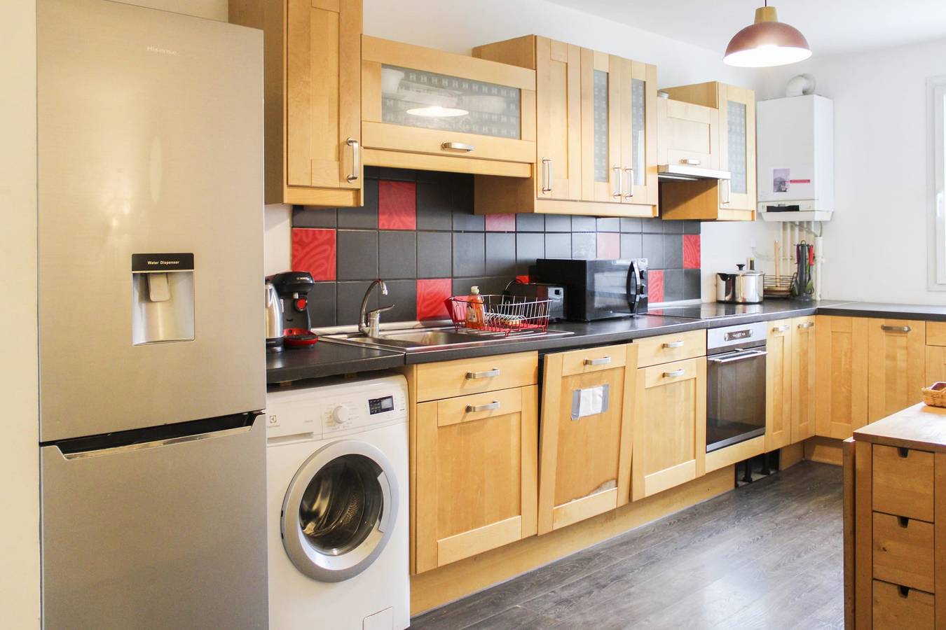 Appartement entier, Logement cosy et lumineux avec balcon privé in Aubervilliers, Seine-Saint-Denis