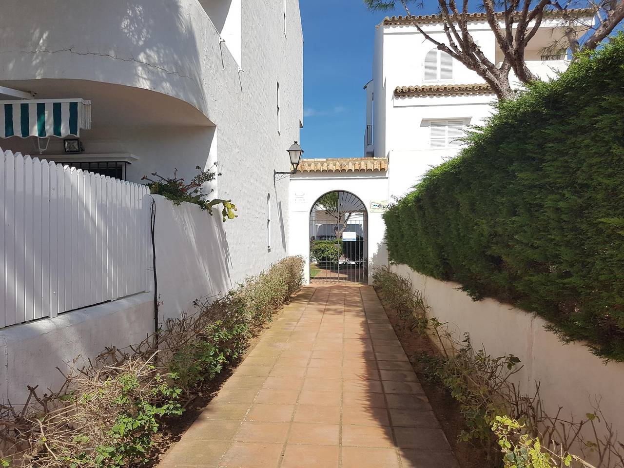 Apartamento vacacional entero, Apartamento junto a la playa con piscina y TV vía satélite in Sancti Petri, Chiclana de la Frontera