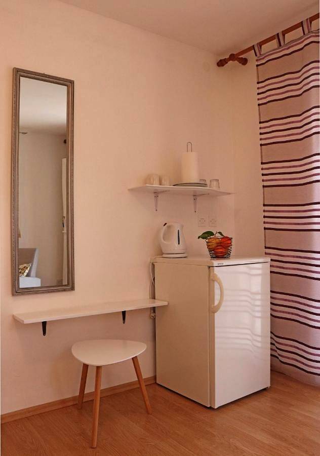 Maison d’hôte pour 2 personnes, avec jardin ainsi que vue et terrasse en Korcula - 3