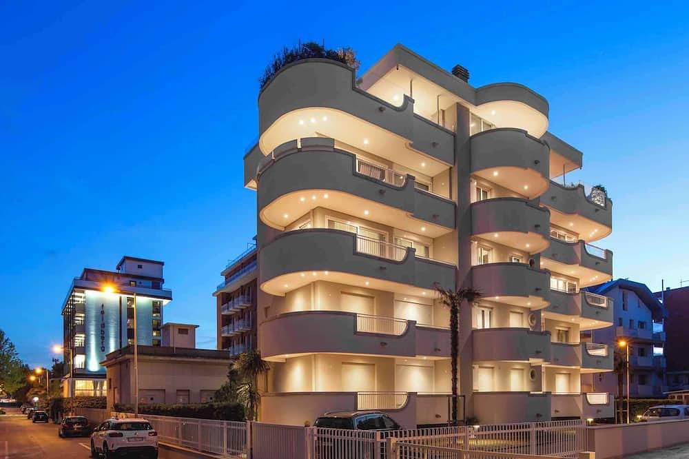 Apartamento entero, Apartamento de vacaciones con balcón y aire acondicionado in Fogliano Marina, Riccione